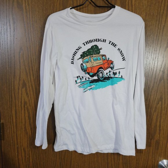 NWOT Old Navy Dashing Through The Snow Toyota Old Navy Long Sleeve T Shirt - Picture 2 of 6